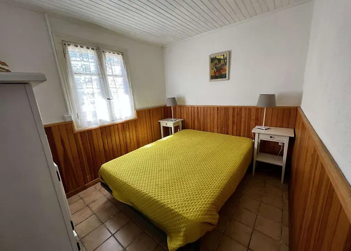 Aig 68 - En Rangee 7 - - 9 Personnes * Gruissan